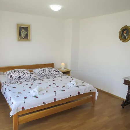 Bedenikovic By Interhome